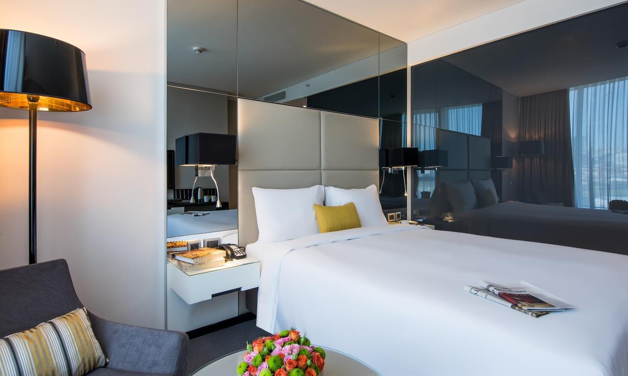 Готель Centro Westside By Rotana 4*