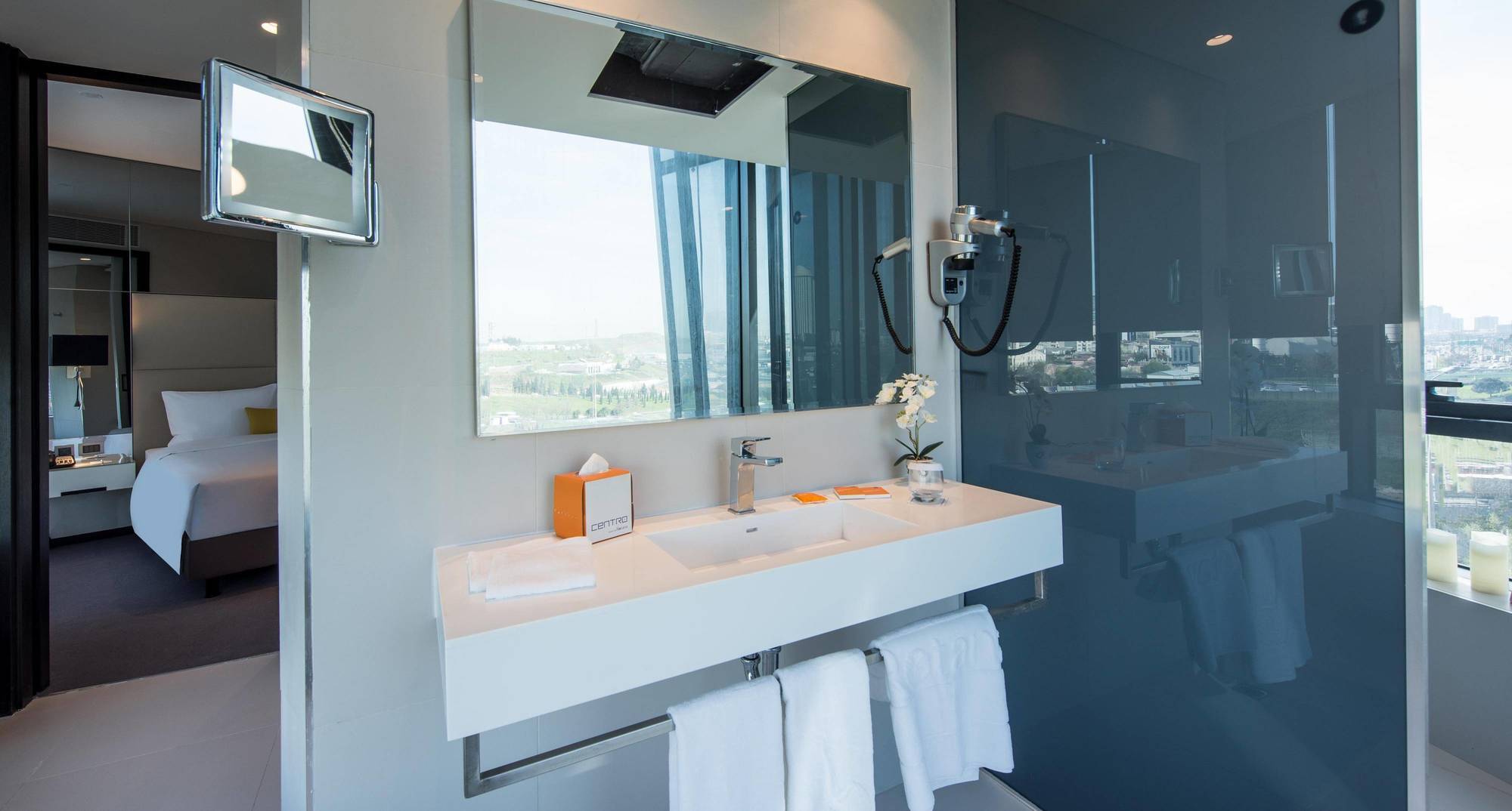 Centro Westside By Rotana Готель 4*
